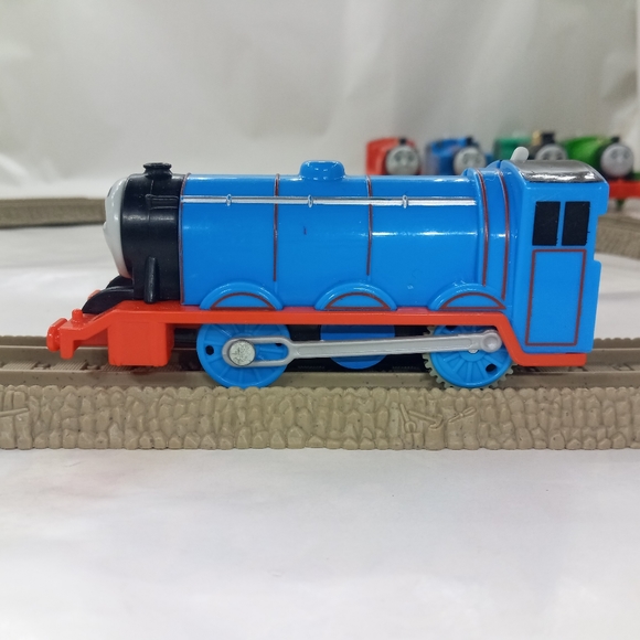Gordon Motorized Train Thomas and Friends Trackmaster 2013 Gullane - Picture 6 of 7